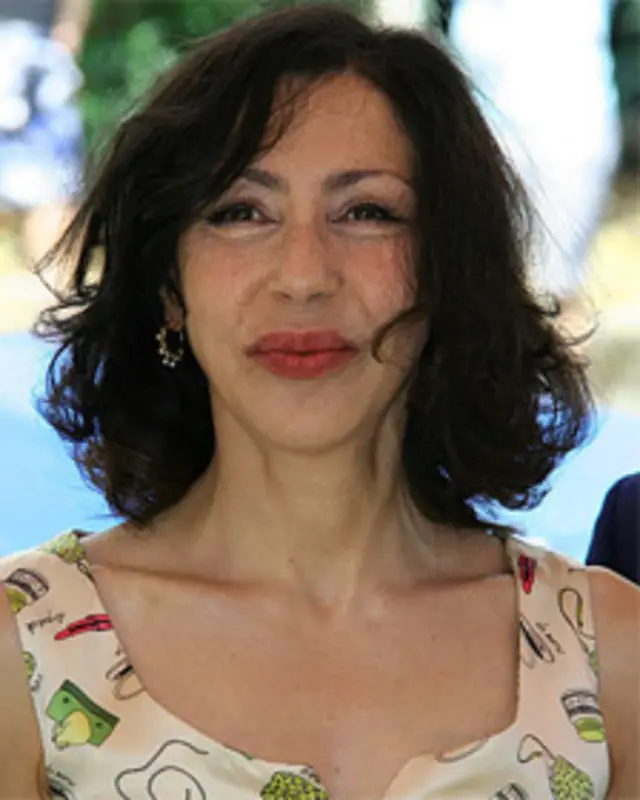 yasmeena raza writter