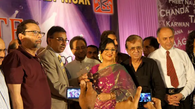 مہمان خصوصی سندھ حکومت کے انفارمیشن ٹیکنالوجی کے وزیر رضا ہارون نے شبنم اور روبن گھوش کو نگار ایوارڈ اور کئی اور ایوارڈ بھی پیش کیے گئے۔ 