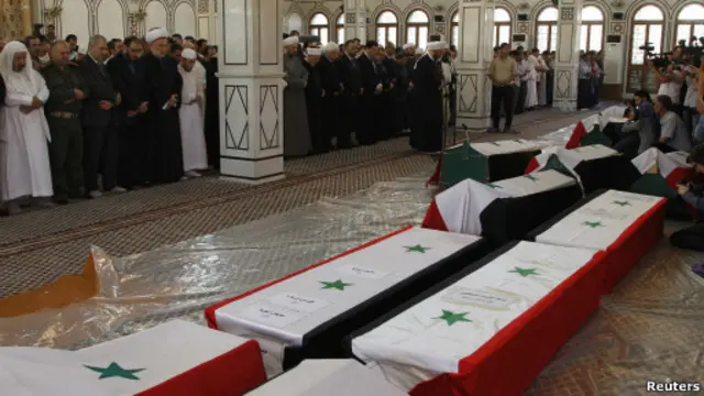 Pemakaman korban bom bunuh diri di Damaskus