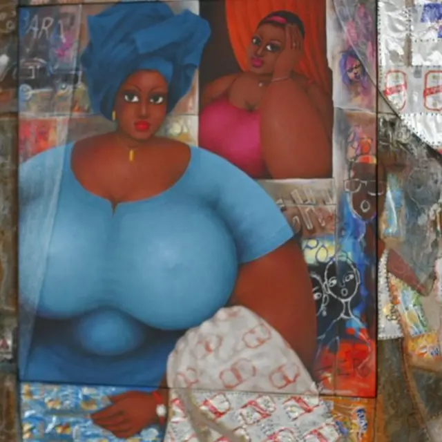 دغه انځورګر وايي خلک دلته لوړې، غټې او پلنې مېرمنې خوښوي. 