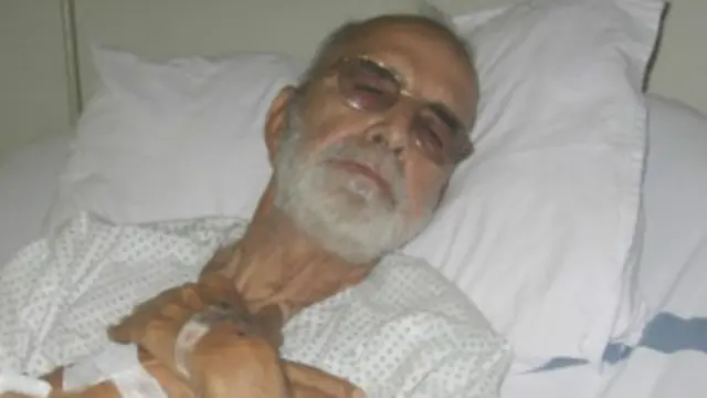 د ټولو نه غټه د افسوس خبره دا ده چې يو سرکاري خټک د خوشحال بابا او اجمل بابا په خاوره ولاړ دى، مخامخ ورته د هغه د فکر وارثان ناست دي.