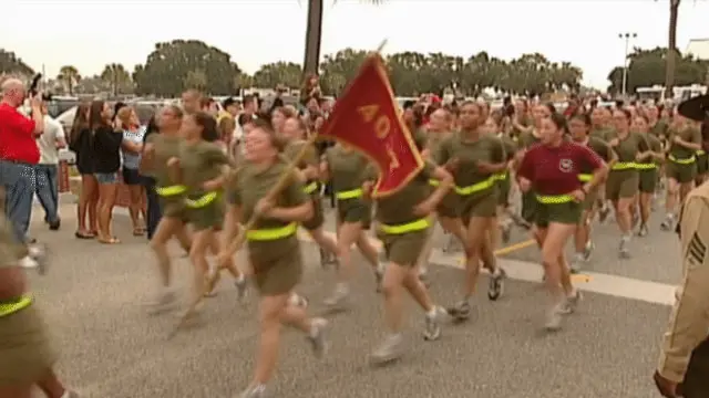 یوازې پر لسو زرو او څلورو سوو نارینه وو جنسي تېري شوي، خو پر ښځینه پوځيانو د جنسي تېري د پېښو شمېر اتو زرو او پنځو سوو ته رسېدلی.