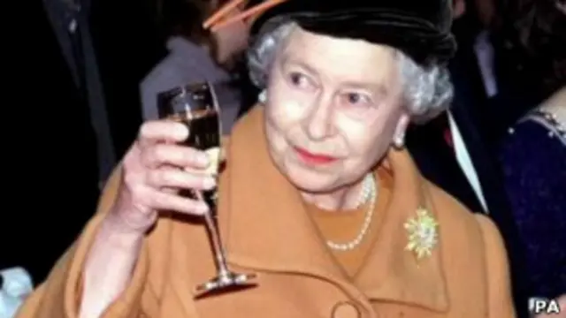 Королева Елизавета II