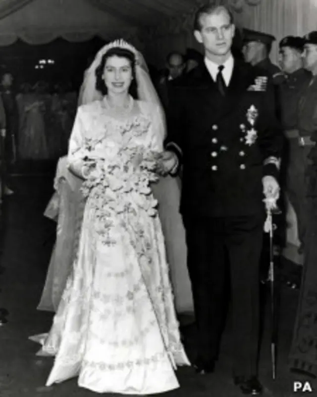 принцесса Елизавета и герцог Эдинбургский после венчания