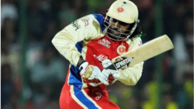 گیل نے اپنی اننگز میں 17 چھکے لگائے