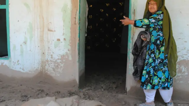 از این جمع، براساس این ارزیابی، دست کم دو هزار خانه کاملا ویران شده است