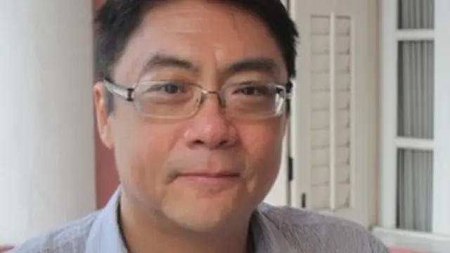 澳门土生土语话剧团编剧兼导演飞文基（Miguel Senna Fernandes）