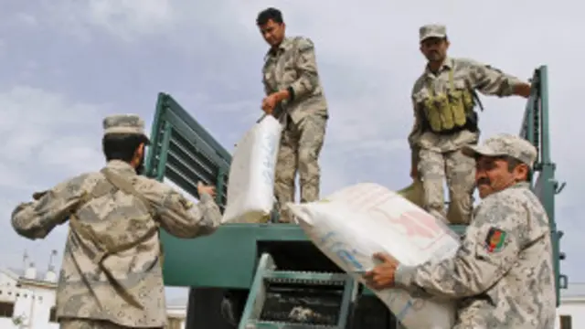 په دغو مخدره موادو کې هېرویین، مورفین، تریاک او چرس شامل دي.