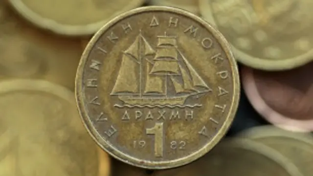 Dracmas de 1982.