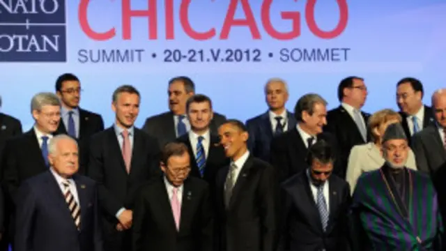 Meski sepakat soal penarikan pasukan tetapi Nato masih harus mengatasi masalah jalur persediaan yang ditutup Pakistan. 