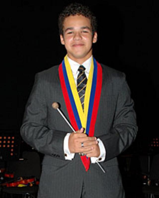 José Ángel Salazar es fruto de "El Sistema", que enseña música clásica a 240.000 niños en Venezuela.