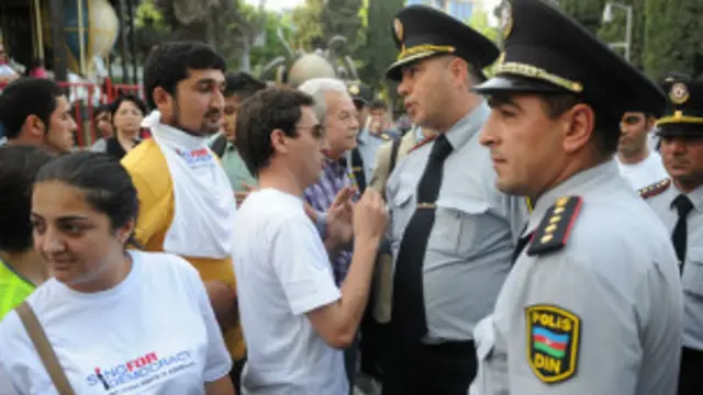 В преддверии и во время "Евровидения" азербайджанская оппозиция стала чаще заявлять о себе