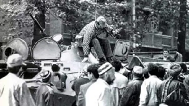 جنگ داخلی 'این که لشکر 201 در زمان جنگ داخلی تاجیکستان موضع بی‌طرفی داشت، واقعیت ندارد'