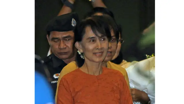 သူဟာ ဘန်ကောက်မြို့မှာ ကျင်းပမယ့် World Economic Forum ကမ္ဘာ့ စီးပွားရေး ညီလာခံကို တက်ရောက် မိန့်ခွန်းပြောကြားမှာ ဖြစ်ပါတယ်။ 