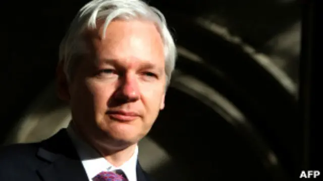 असांज को आशंका है कि स्वीडन उन्हें अमरीका भेज सकता है जहाँ उनपर मुकदमा चल सकता है