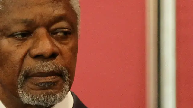 ဆတ်ဆတ်ထိ မခံတဲ့ ပြည်တွင်းကိစ္စမှာ နိုင်ငံခြားသား ပါဝင် ဆောင်ရွက်တာကို လက်မခံနိုင်ဘူးဆိုပြီး  ဝေဖန်မှုတွေ ရှိနေ