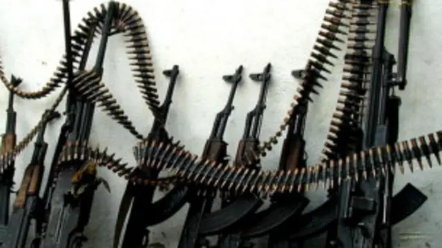 ایڈووکیٹ جنرل سندھ نے کہا کہ غیر قانونی اسلحے کے مقدمات چلانے کے لیے انسداد دہشت گردی کی پانچ عدالتیں قائم کرنے کی تجویز ہے