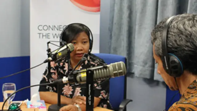 Kepada wartawan BBC Indonesia, Heyder Affan, Anis Hidayah mengaku jatuh cinta pada persoalan dan isu buruh migran.