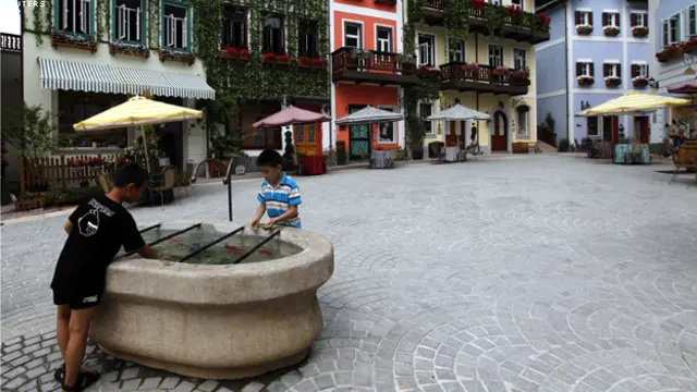 استنساخ قرية نمساوية في الصين