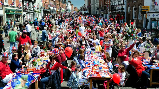 Уличное празднование в Эшби-де-ла-Зуш