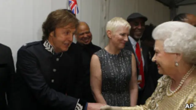 Королева с сэром Полом Маккартни