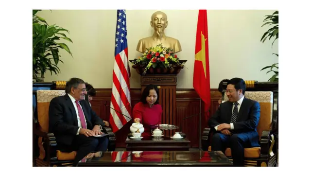 Ông Panetta cũng hội kiến với Bộ trưởng Ngoại giao Phạm Bình Minh hôm 4/6.