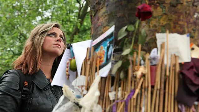 एमी वाइनहाउस स्मारक