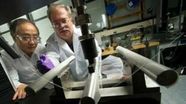 Investigadores de Corning