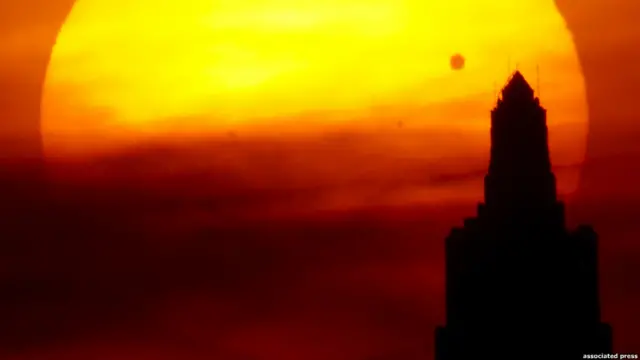 گذر زهره از کنار خورشید در کانزاس سیتی