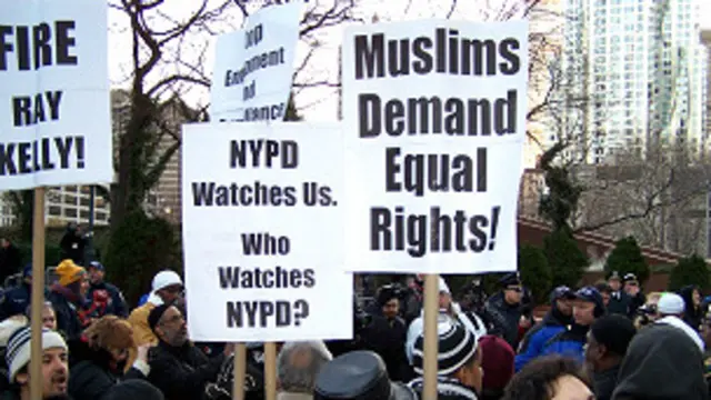 پولیس کے ان اقدامات کو سول رائٹس اور دیگر انسانی حقوق کی تنظیموں سے تنقید کا سامنا ہے