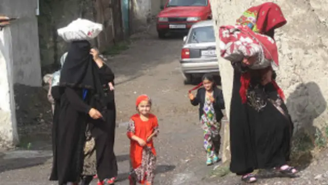 Тадқиқот натижалари тожик аёлларининг ярмидан кўпроғи изчил равишда маиший зўравонликка дучор бўлишини кўрсатган.