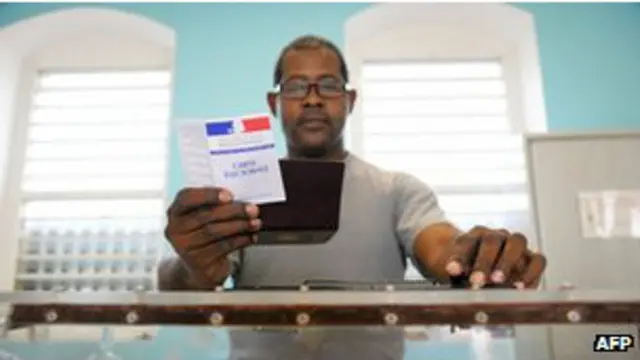 Fransada parlament seçkilərinin 1-ci turu keçirilir