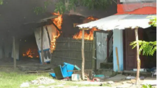 မောင်တောမှာ မီးလောင်မှု ဖြစ်ခဲ့တုန်းက မြင်ကွင်း