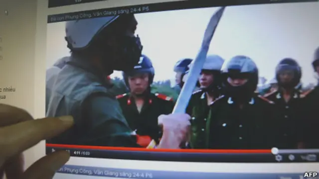 Web lề trái đưa nhiều tin về các vụ tranh chấp đất ở Việt Nam