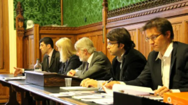 Azerbaijanın "kürü diplomatiyası" Londonda müzakirə edilib