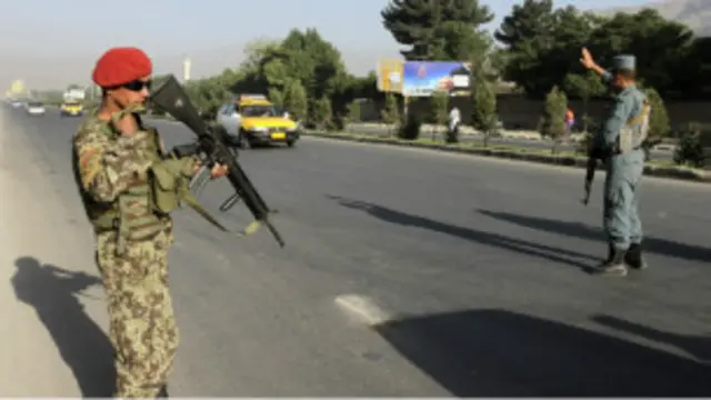 امنيتي انديښنې د راتلونکو ولسمشريزو ټاکنو د برياليتوب په لاره کې تر ټولو لوى خنډ بلل کيږي .