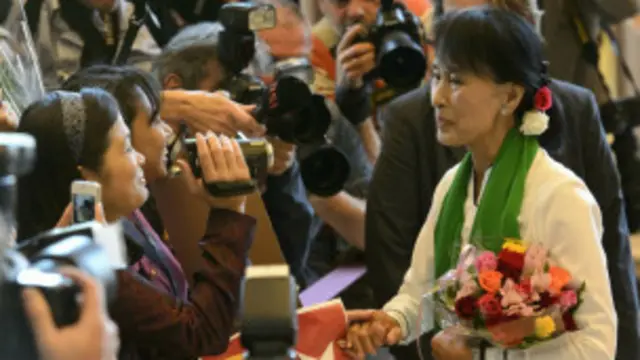 Bà Suu Kyi đến hội nghị Tổ chức Lao động Quốc tế ở Geneva, Thụy Sỹ