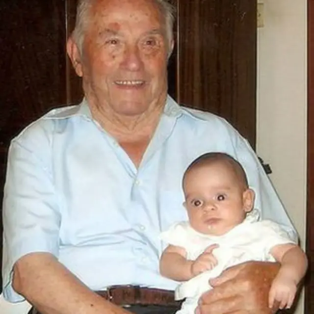 Centenario y recién nacido