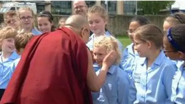 達賴喇嘛抵達利茲