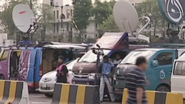 جی جی ، ہاں جی ، کمال ہے جی ، واہ جی۔۔۔