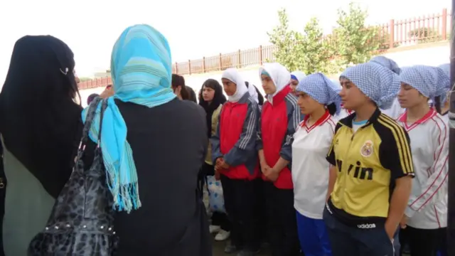 په نننۍ لوبه كې سوريا لېسې له ام البنين سره لوبه وكړه چې دغې لوبډلې ته يې دوه د صفر پر وړاندې ماتې وركړه او په بله لوبه كې بي بي مهرو لوبډله له رابيا سره مخ شوه او رابيا دوه د صفر پر وړاندې له بي بي مهرو ماتې وخوړه.