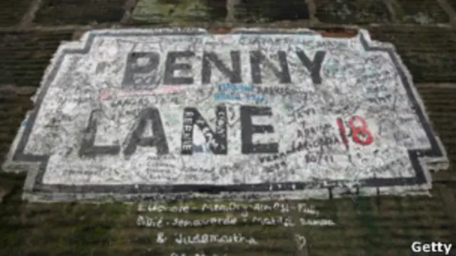 Вывеска Penny Lane