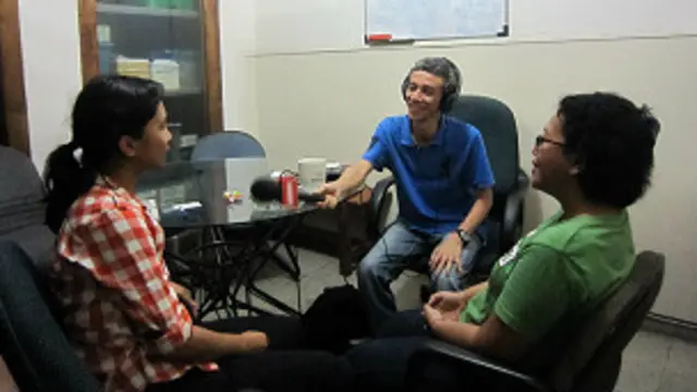 Kepada wartawan BBC Indonesia, Heyder Affan, Lisabona dan Lintang mengaku persahabatan merupakan pintu masuk dalam proses restorasi film 'Lewat Djam Malam'.