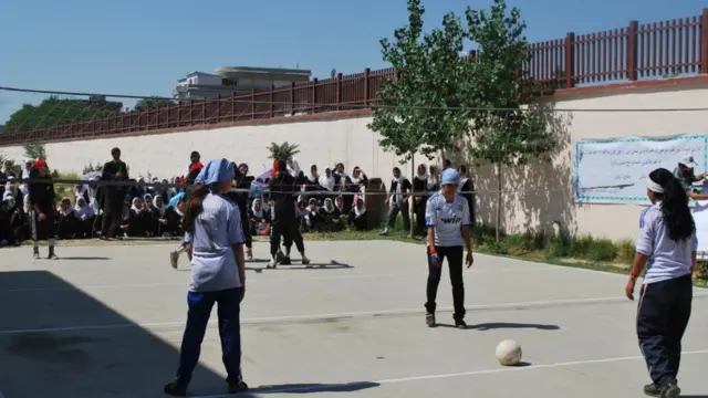 نوموړى وايي، په راتلونكي كې په پام كې لري د كرېكټ او بايسكټبال په برخو كې سيالۍ په لاره واچوي چې د نجونو لپاره به د بايسكټبال برخه او د هلكانو لپاره به د كرېكټ په برخه كې وي.