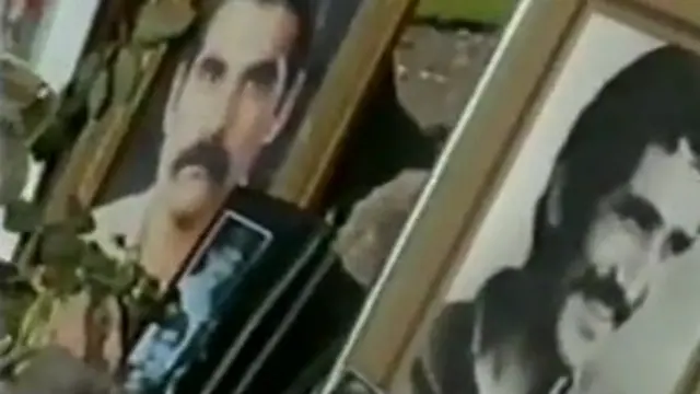 به گفته مخالفان جمهوری اسلامی بیش از چهار هزار زندانی سیاسی و مخالف جمهوری اسلامی در سال ۱۳۶۷ در اعدام های دسته جمعی کشته شدند