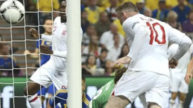 Rooney langsung mencetak gol setelah absen di dua pertandingan pembuka.