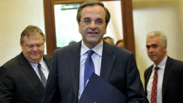 Hy Lạp nay có chính phủ liên minh để cứu đất nước thoát khủng hoảng