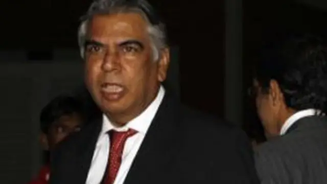 پارلیمان اور عدالت عظمیٰ کے درمیان تنازع کی فضا ہے: خالد رانجھا