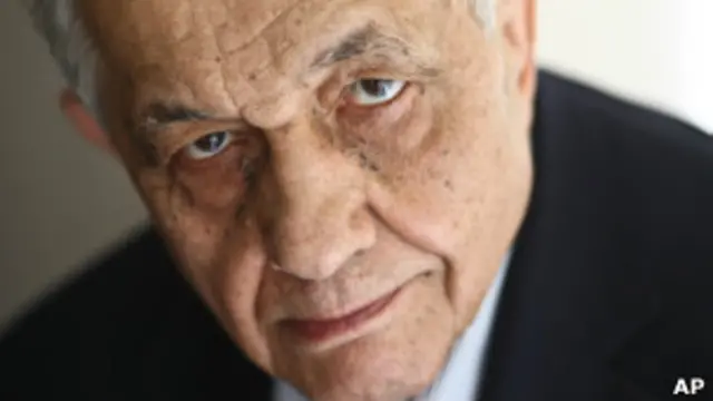 Міхаліс Сарріс