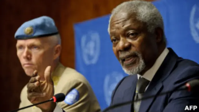 كوفي عنان وروبرت مود